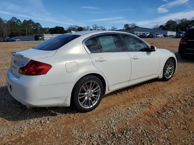 2011 INFINITI G37 BASE  