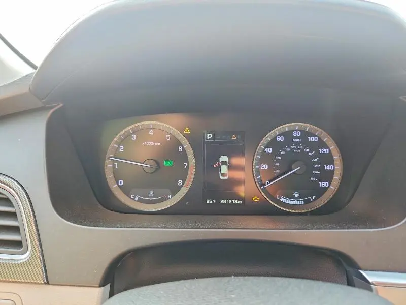 2015 HYUNDAI SONATA SPORT  
