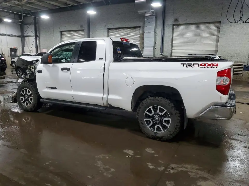 2018 TOYOTA TUNDRA SR5  