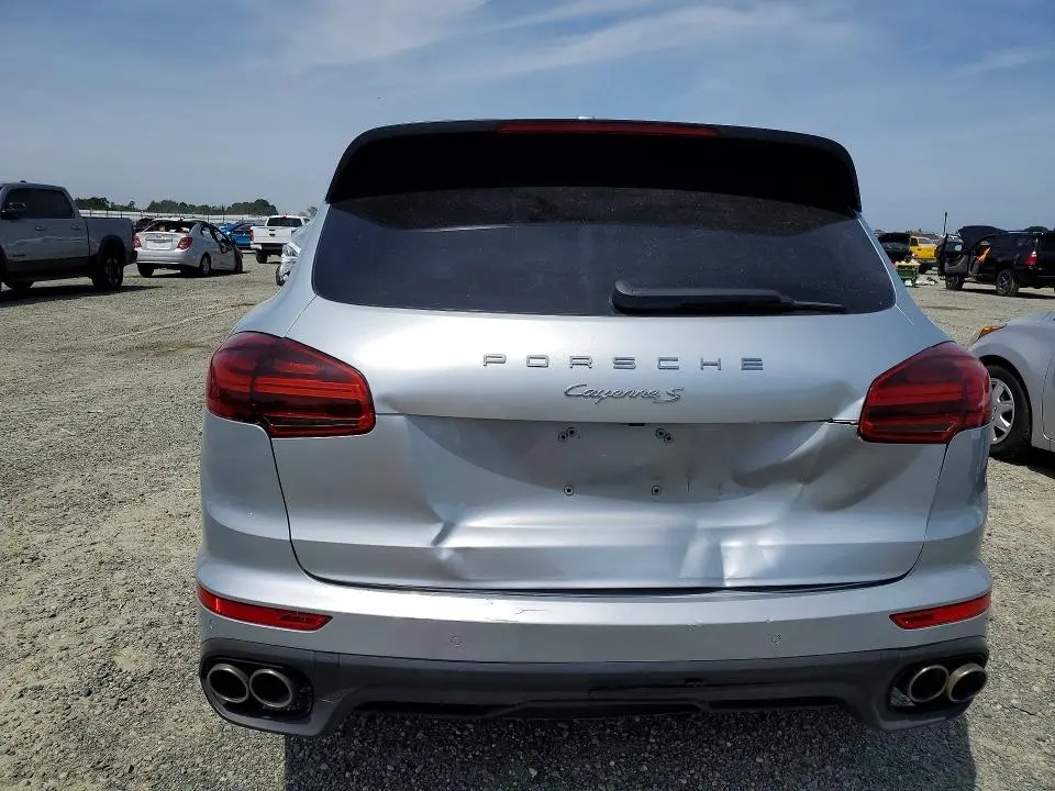 2015 PORSCHE CAYENNE S  