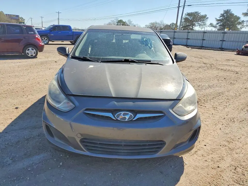 2013 HYUNDAI ACCENT GLS  