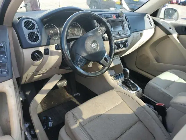 2011 VOLKSWAGEN TIGUAN S  