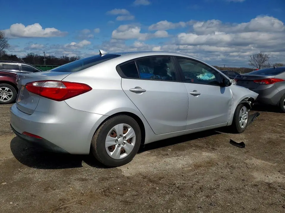 2016 KIA FORTE LX  