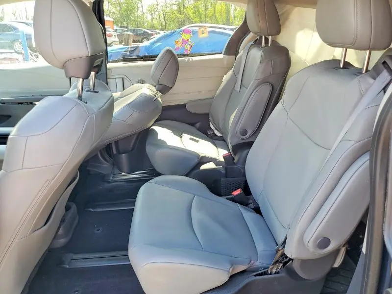 2024 TOYOTA SIENNA XLE 7-PASSENGER  