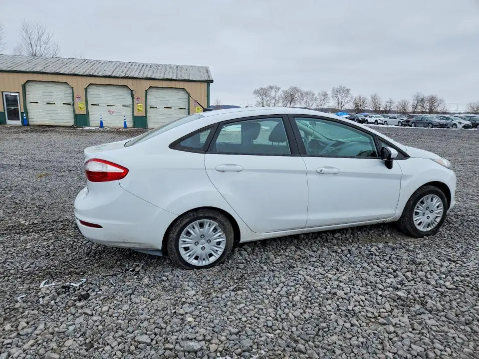 2015 FORD FIESTA