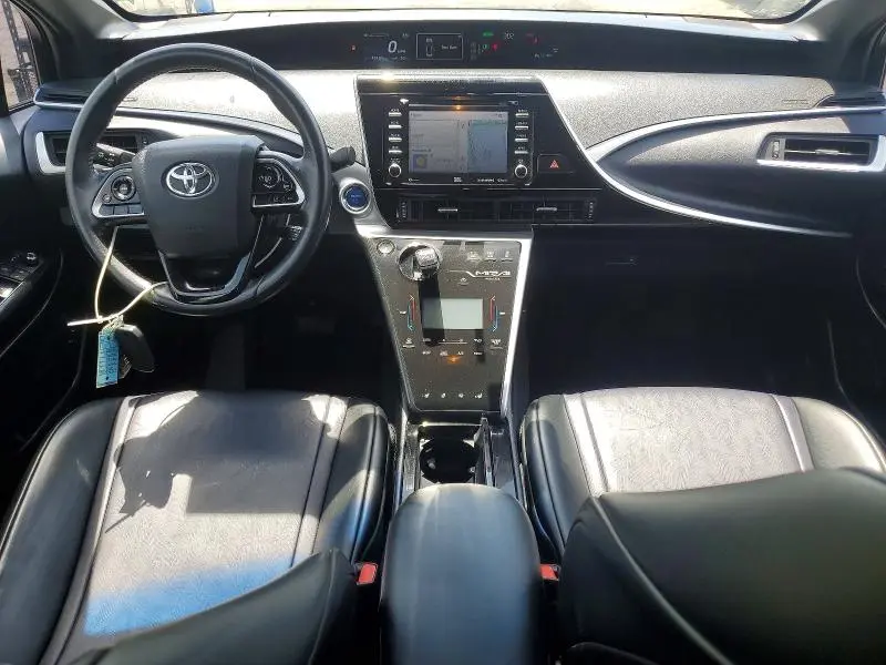 2018 TOYOTA MIRAI BASE  
