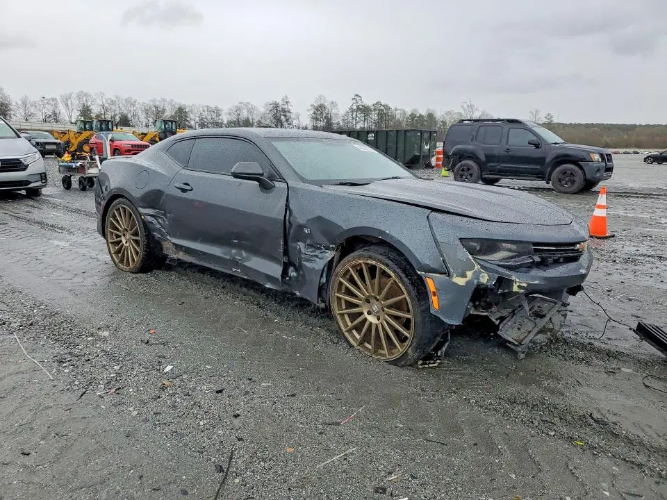 2018 CHEVROLET CAMARO LT  