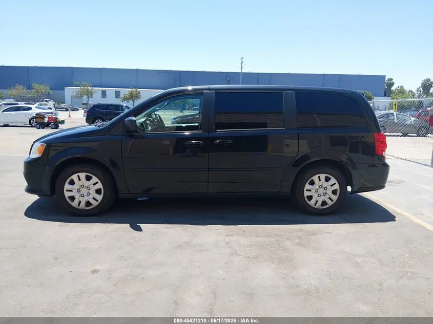 2017 DODGE GRAND CARAVAN SE