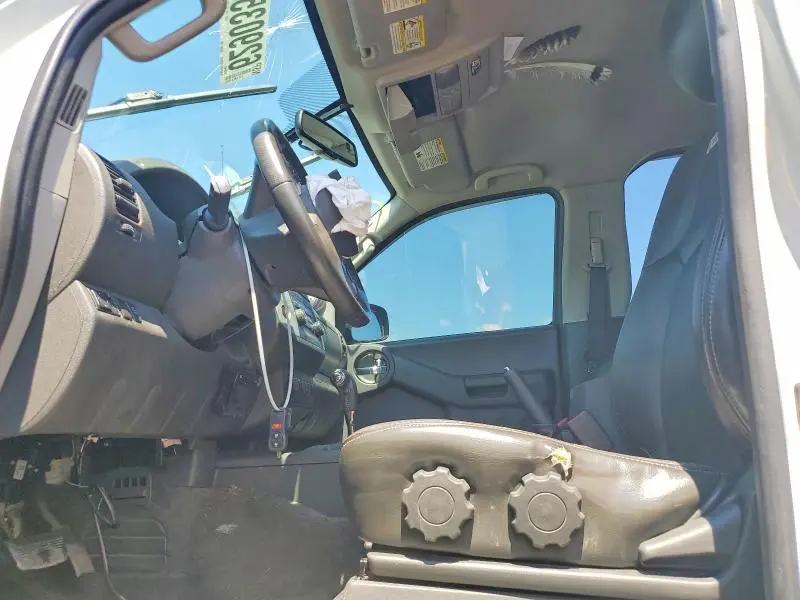 2015 NISSAN XTERRA X  