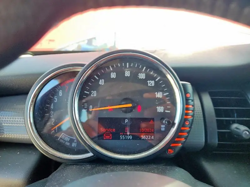 2015 MINI COOPER   