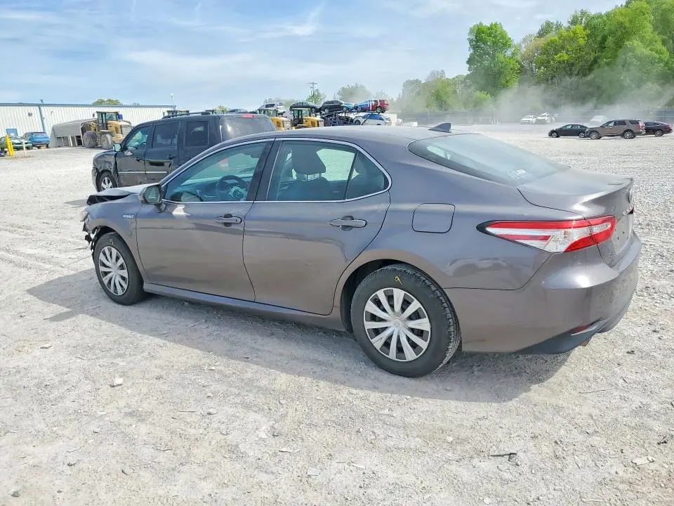 2020 TOYOTA CAMRY LE  