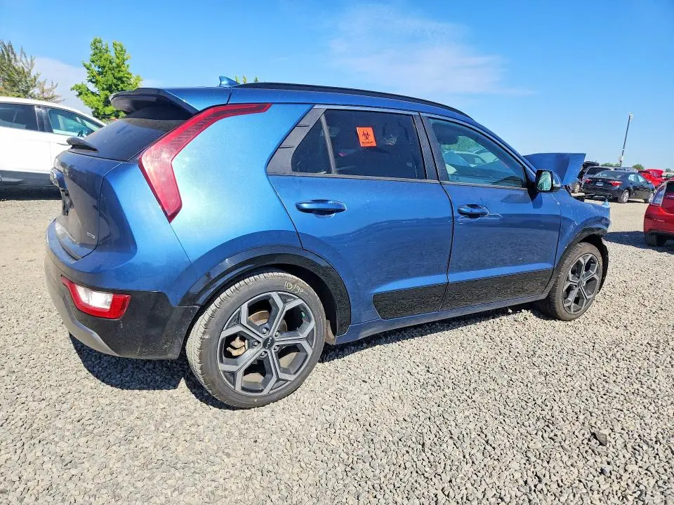 2023 KIA NIRO EX  