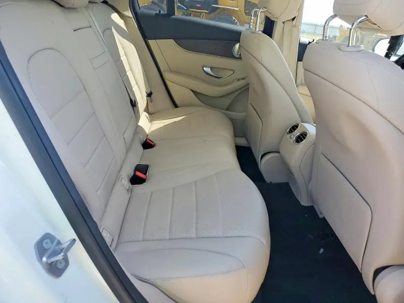 2019 MERCEDES-BENZ GLC 300 4MATIC  
