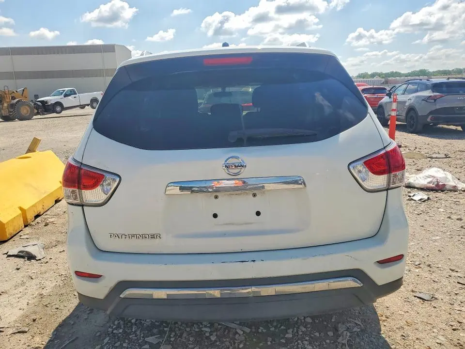2016 NISSAN PATHFINDER S  