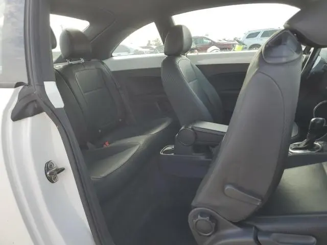 2013 VOLKSWAGEN BEETLE