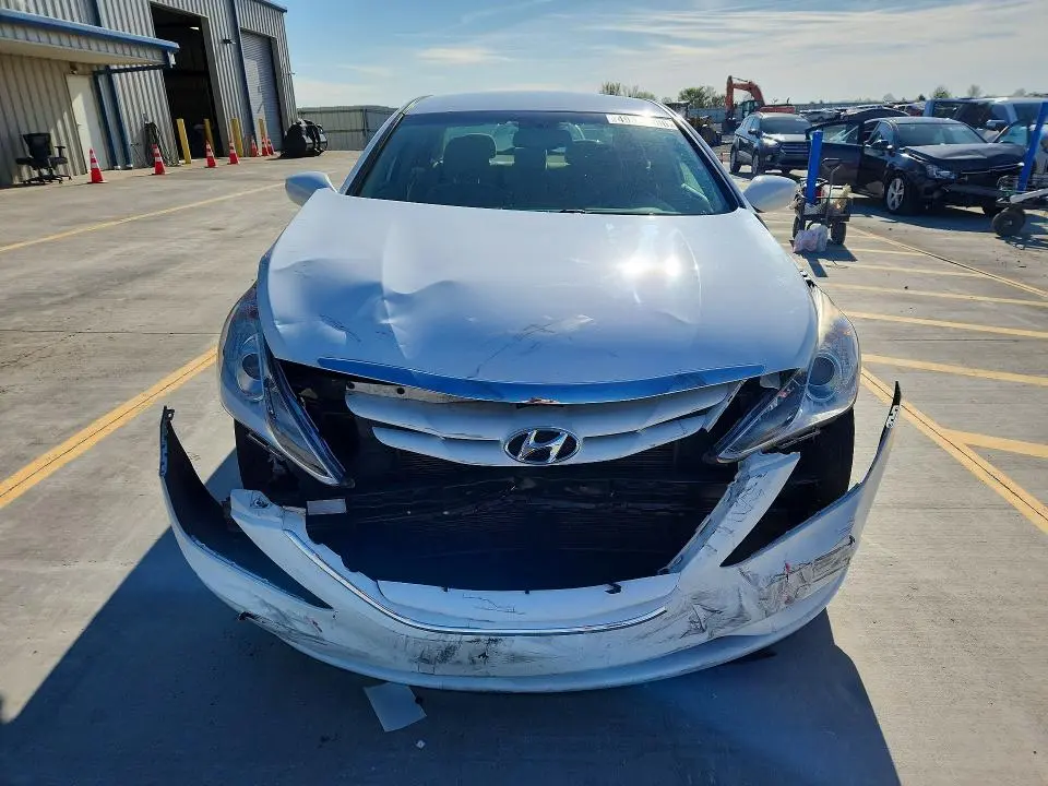 2012 HYUNDAI SONATA GLS  