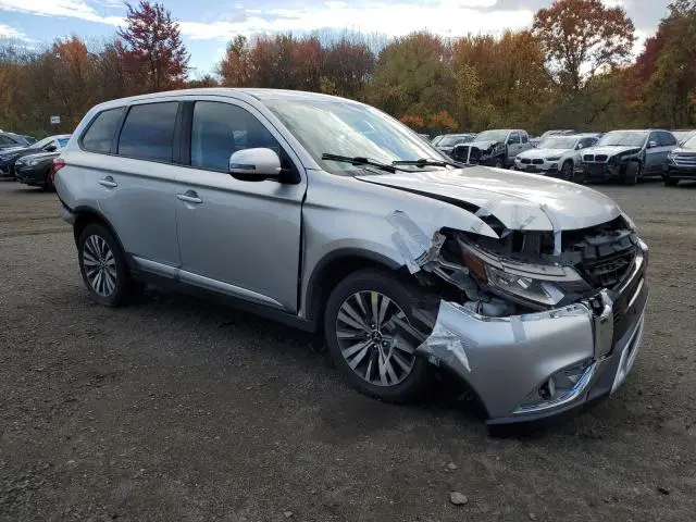 2019 MITSUBISHI OUTLANDER SE
