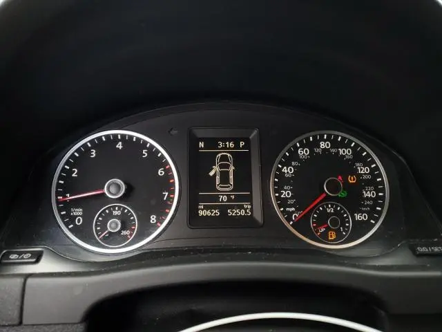 2015 VOLKSWAGEN TIGUAN S  