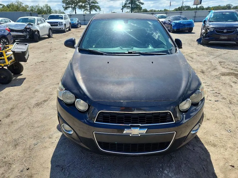 2014 CHEVROLET SONIC LT  