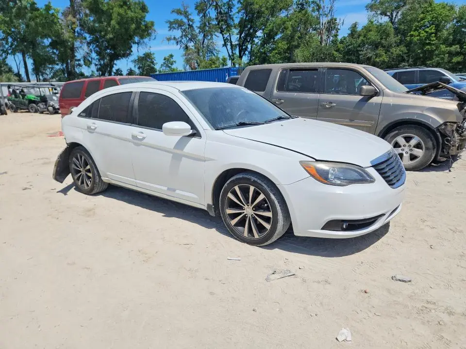 2012 CHRYSLER 200 S  
