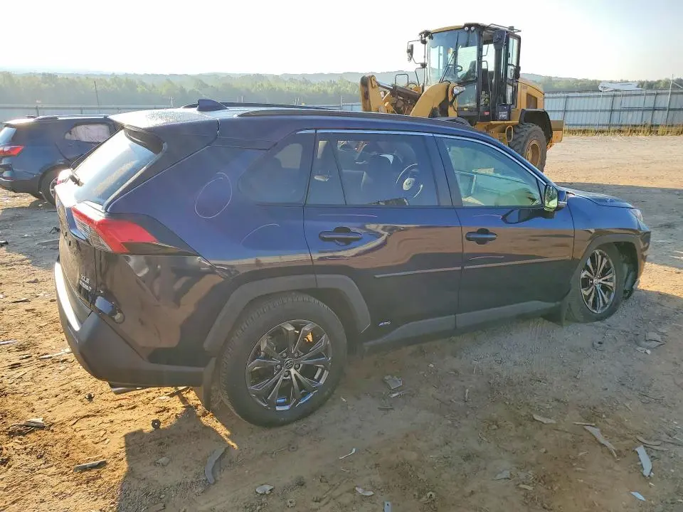 2023 TOYOTA RAV4 XLE PREMIUM  