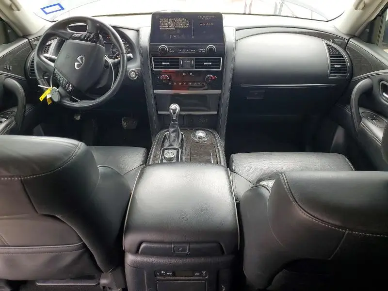 2022 INFINITI QX80 LUXE  
