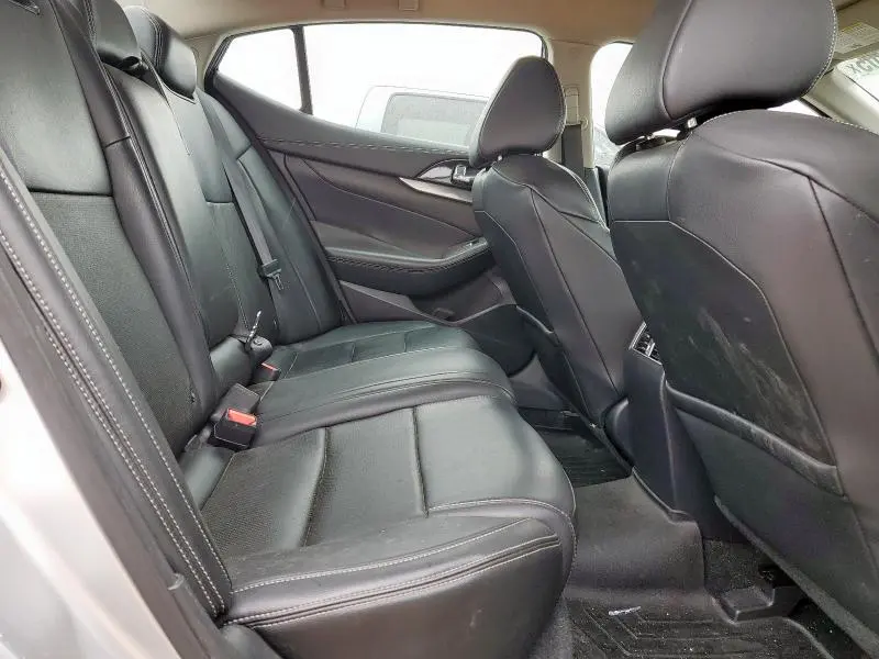 2020 NISSAN MAXIMA SV  