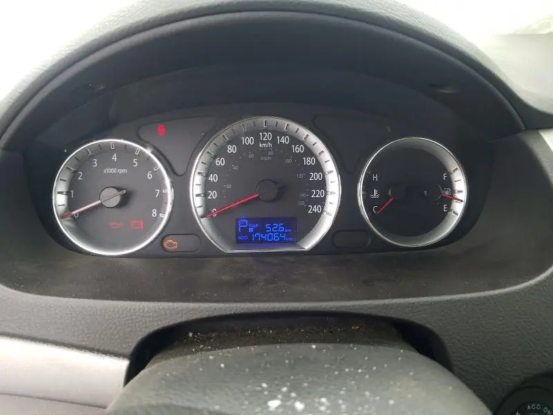 2010 HYUNDAI SONATA GLS  