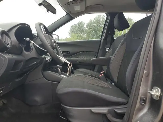 2019 NISSAN KICKS S
