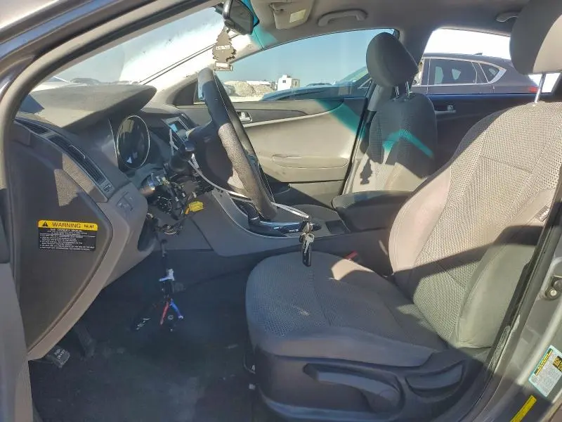 2012 HYUNDAI SONATA GLS  