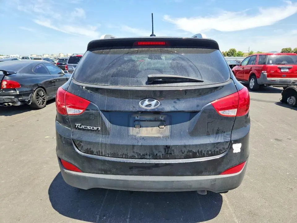 2015 HYUNDAI TUCSON SE  