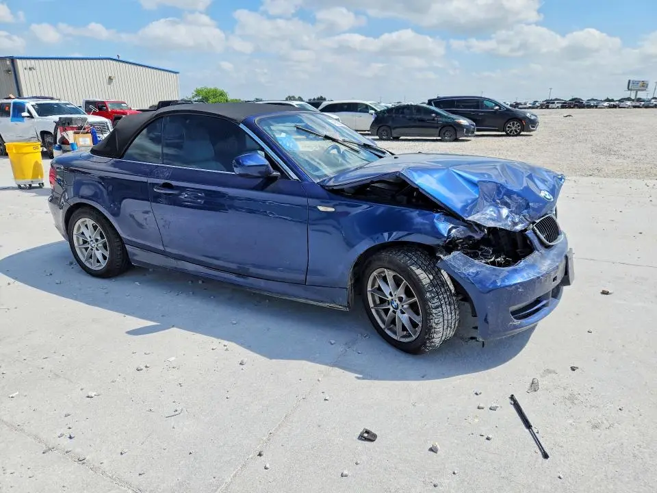 2011 BMW 128 I  