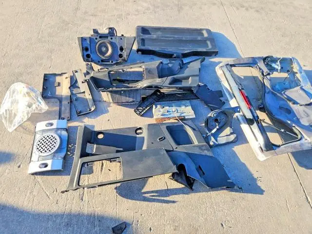 2010 TOYOTA FJ CRUISER BASE  