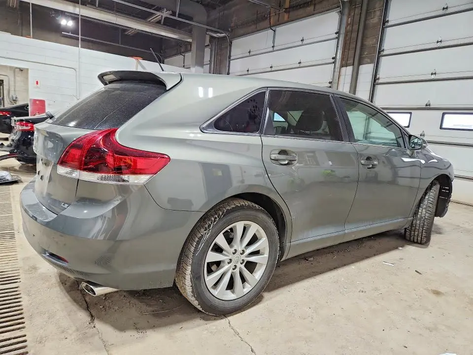 2014 TOYOTA VENZA LE  