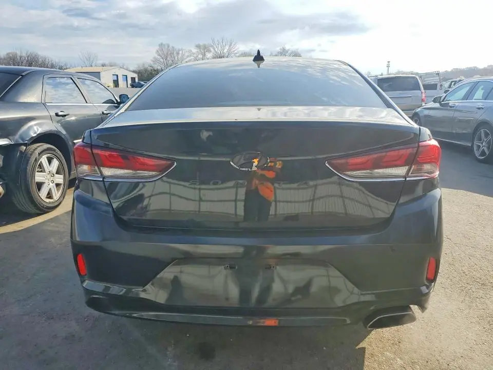 2019 HYUNDAI SONATA SE  