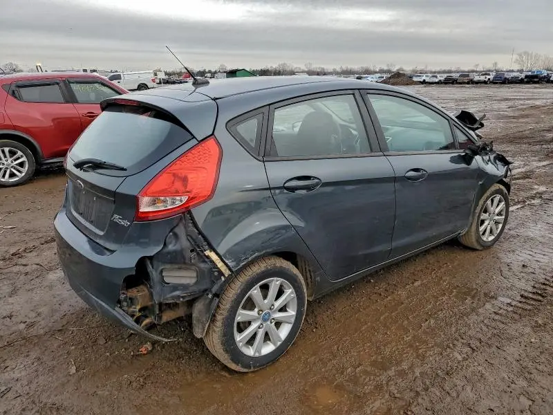 2011 FORD FIESTA SE  