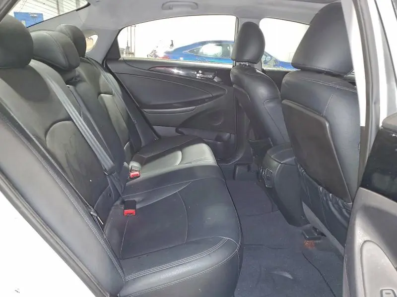 2011 HYUNDAI SONATA SE  