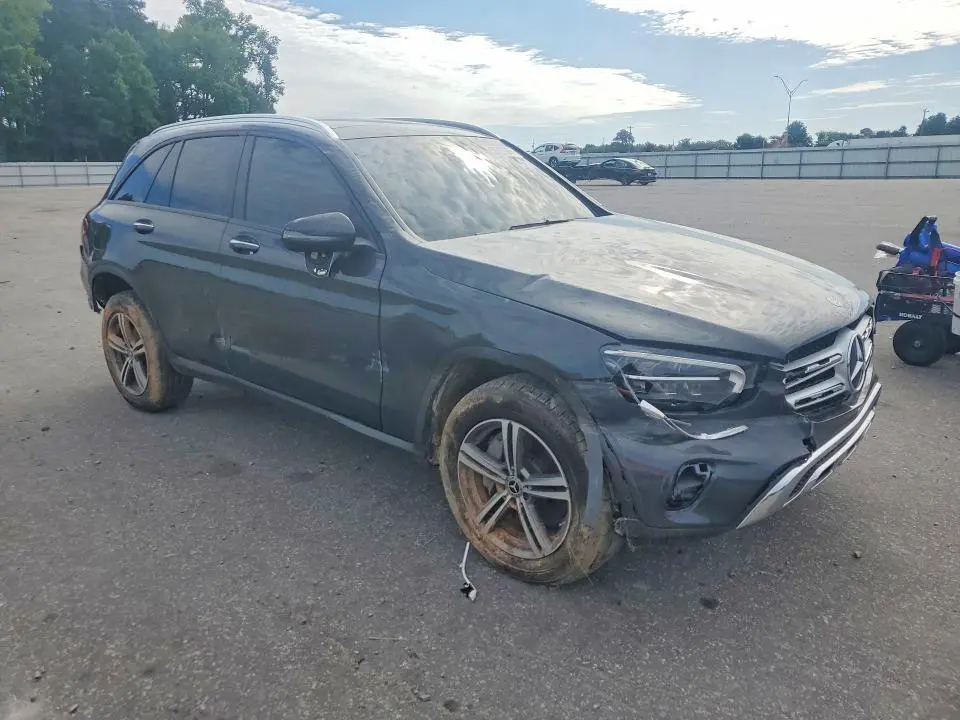 2020 MERCEDES-BENZ GLC 300 4MATIC  