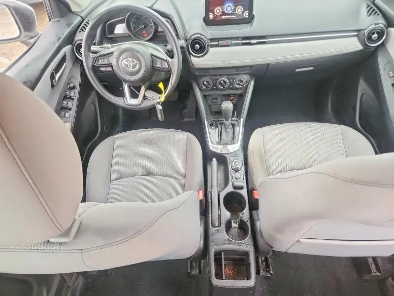 2019 TOYOTA YARIS LE  