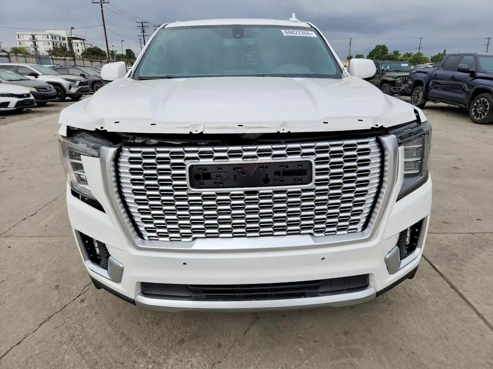 2021 GMC YUKON SLT  