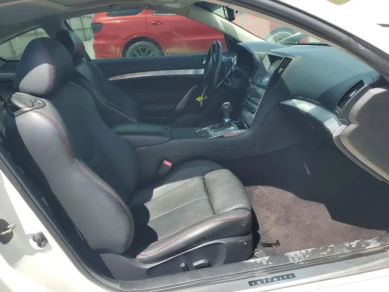 2015 INFINITI Q50 SPORT  