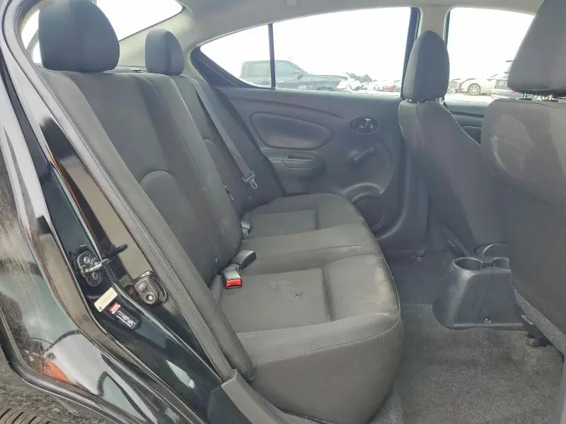 2019 NISSAN VERSA S  