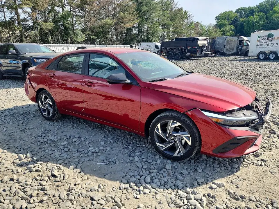 2025 HYUNDAI ELANTRA SEL SPORT  