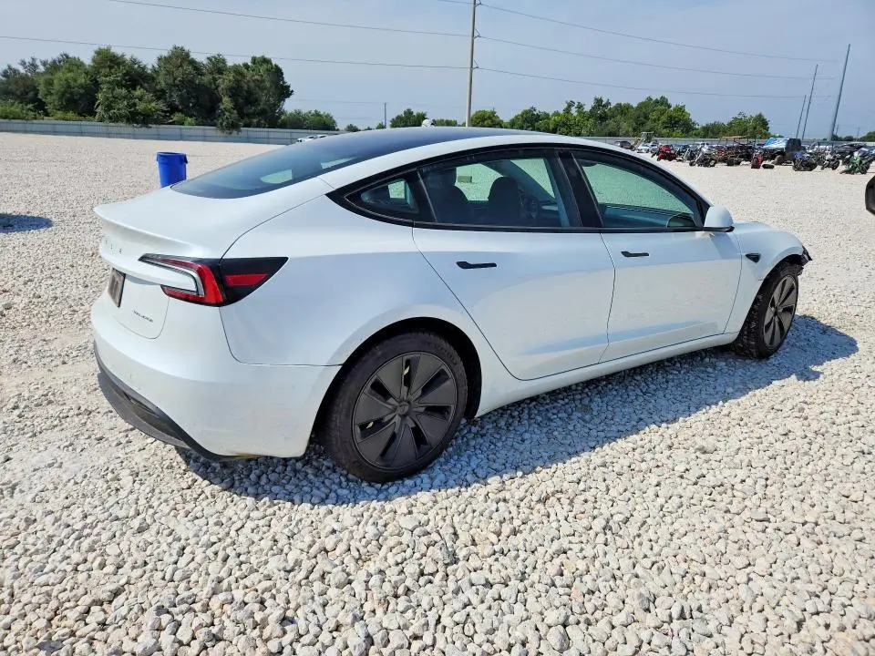 2024 TESLA MODEL 3   