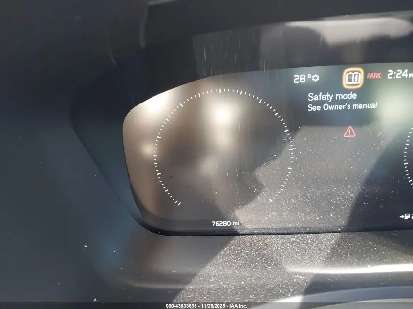 2017 VOLVO S90 T6 MOMENTUM