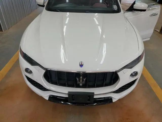 2018 MASERATI LEVANTE SPORT  