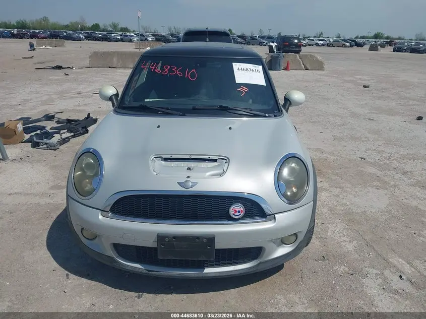2010 MINI COOPER S  