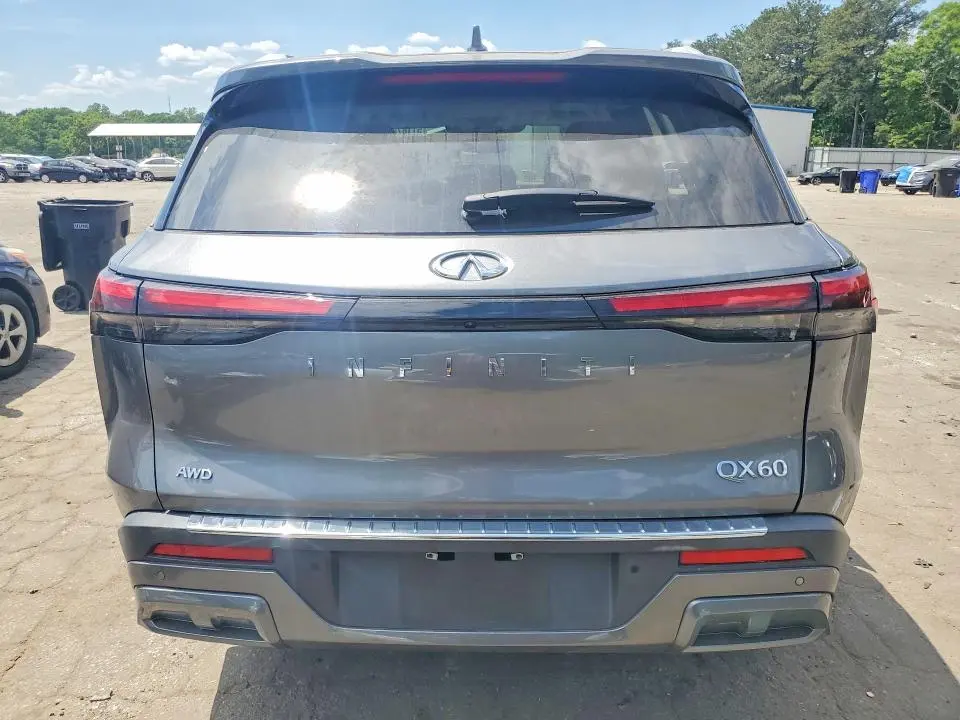 2022 INFINITI QX60 LUXE  