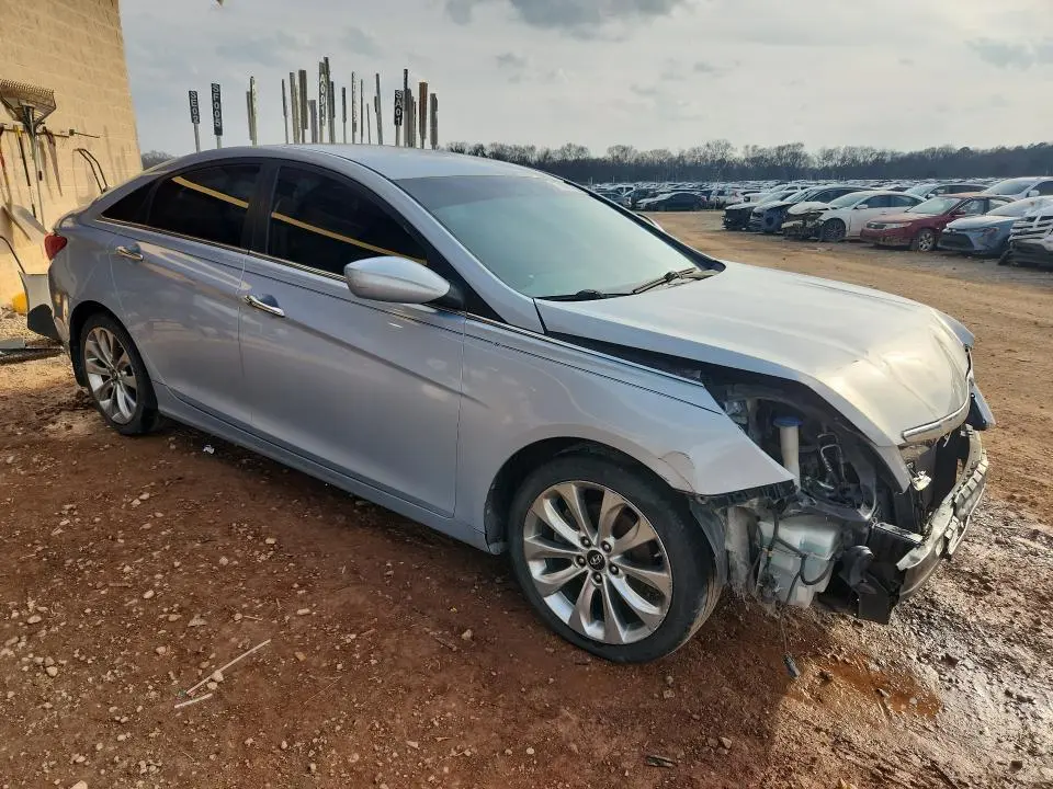 2013 HYUNDAI SONATA SE  