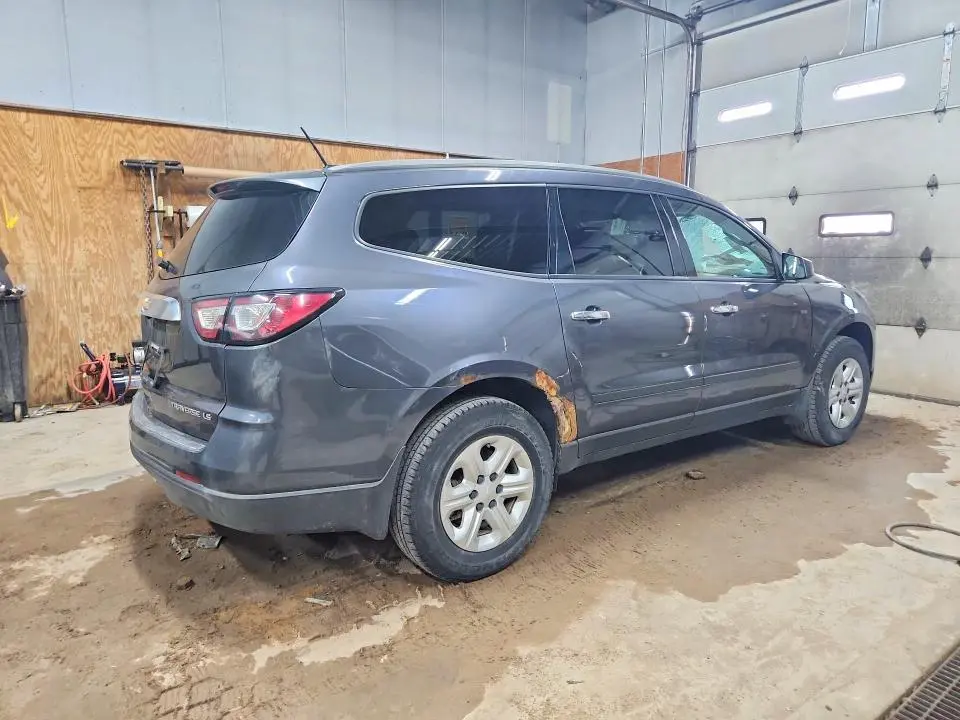 2013 CHEVROLET TRAVERSE LS  